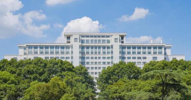 国家一级演员！6次“立功”！她们同时获全国表彰，官方认定“最美”！