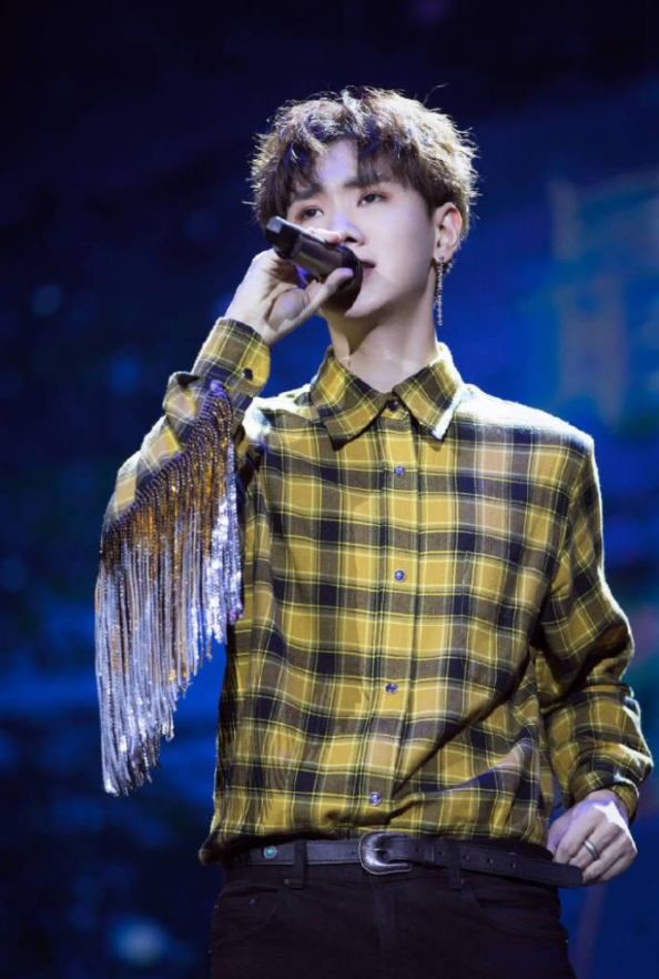 会唱歌的东北段子手汪苏泷:人均消费不足20的地,放的都是我的歌