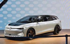 7汉(没白等首批大众ID7实车曝光，凌渡外观，比亚迪内饰，叫板汉EV)