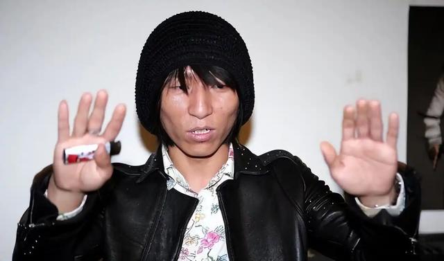 分道扬镳7年后，再看胡海泉、陈羽凡的各自境遇，简直是天差地别