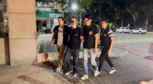 49岁女子陈尸浴缸，死状诡异！同行男友被抓