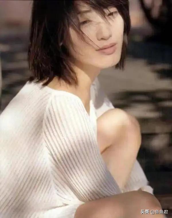 曾出演两部成人影片，被誉为‘亚洲最美胸部’其中一部《金瓶梅》