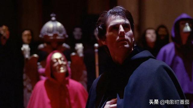 《大开眼戒》：阿汤夫妇在电影公映后离婚，导演在公映前突然死亡