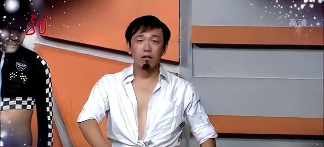 容貌不逊于沈腾,才华不弱于董成鹏,张子栋缘何始终难以走红呢?