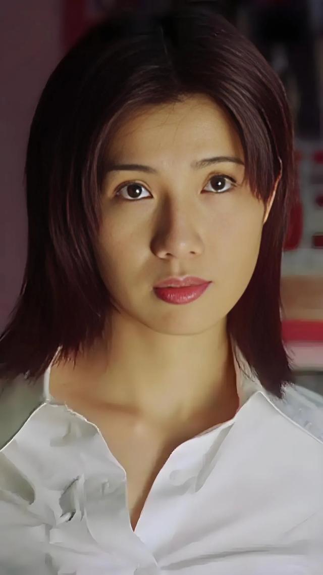 关秀媚的情路与星途:8年错付,17年相伴,余生为自己而活