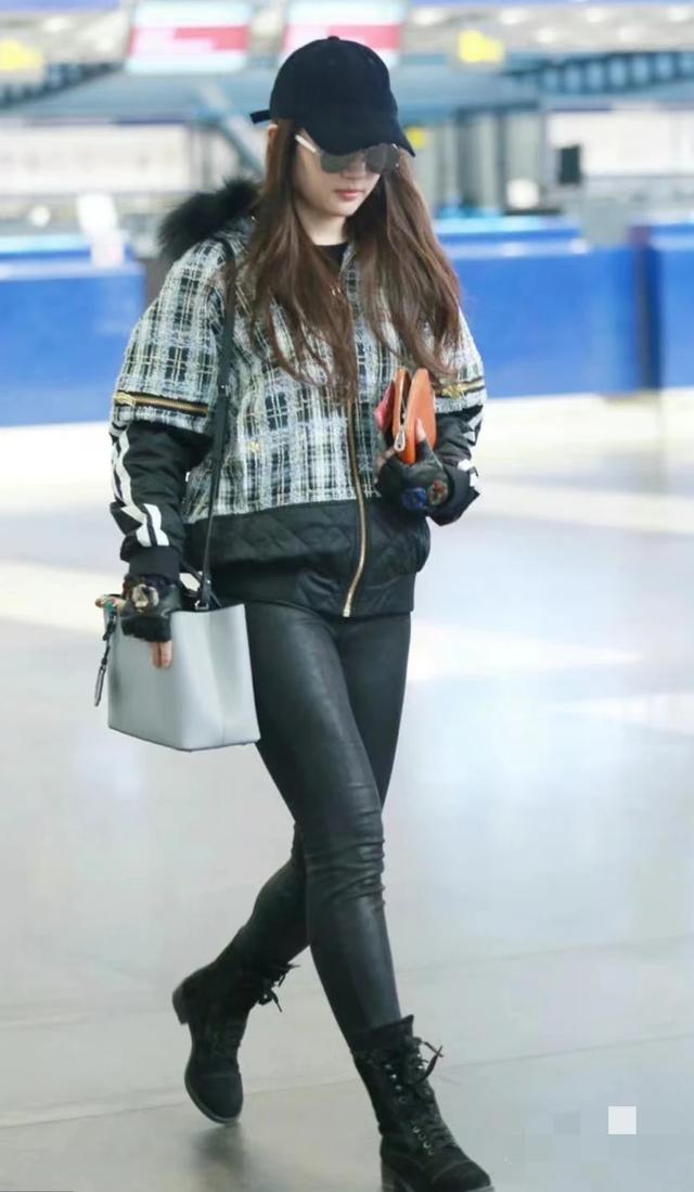 实在是忍不下去了,想插手下刘亦菲的穿搭