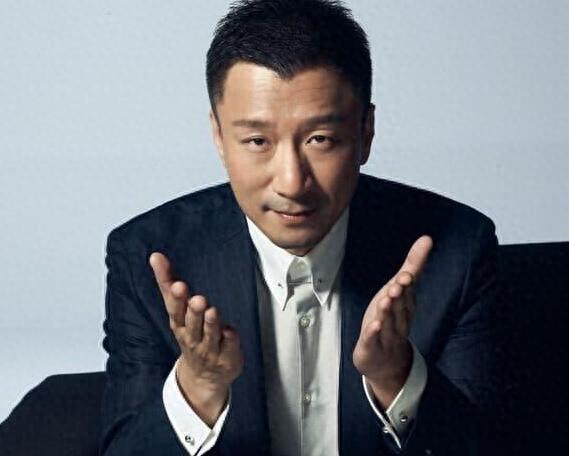 孙红雷自曝年轻时和黄景瑜一样帅，本以为是闹着玩，没想到是真的