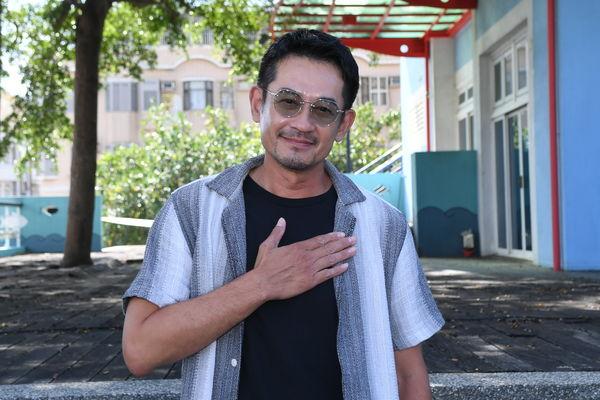 柯叔元秘密再婚1年后首现身　面带微笑发声了！