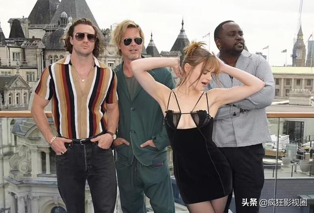 59岁布拉德皮特，和22岁好莱坞女星，拜托，你们不要约会