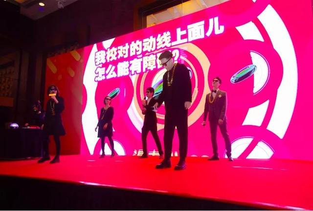 网传最惨年会吃盒饭,太难了!来康康别人家的神仙年会