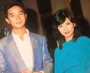 陈百强图片(这是一张陈百强与翁美玲过去在一起的珍贵合影)