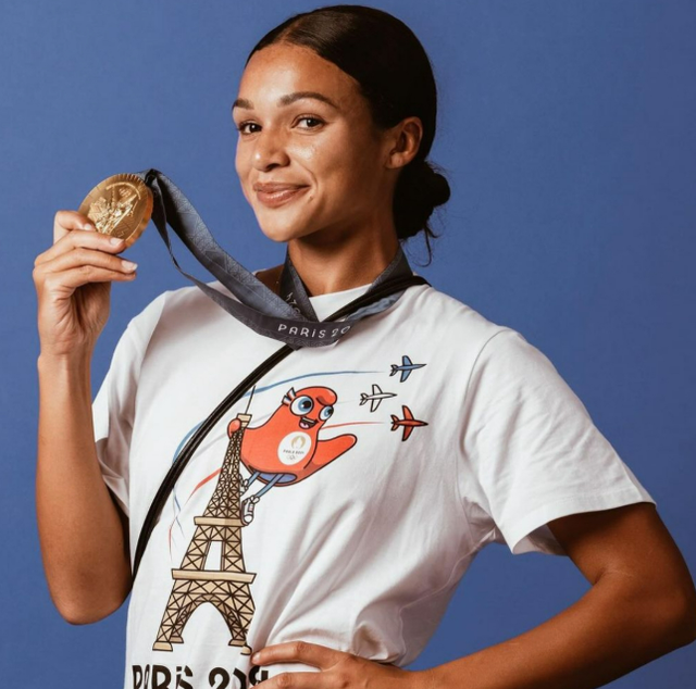 足坛十佳美女足球运动员，多图欣赏，美貌气质与实力的结合