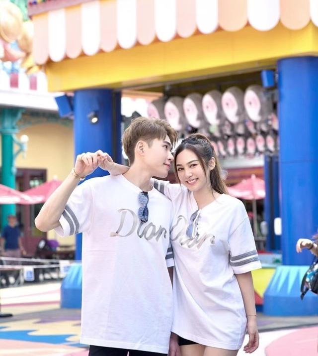 与富二代男友合开公司！香港人气女神享受新恋情，曝仍会保持性感