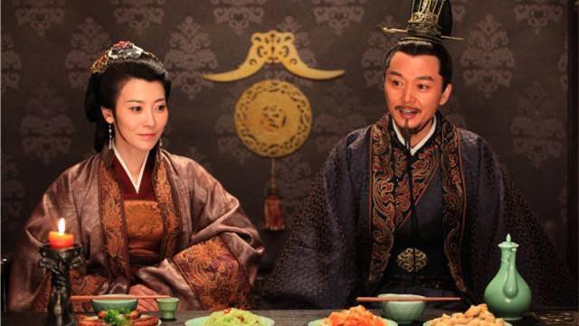 琅琊榜:谢玉为何拦不住言侯爷?梅长苏一句话,直接点破两人差距