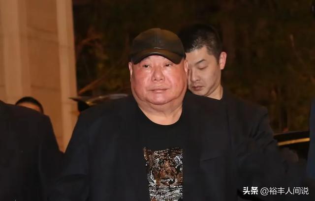 竹联帮帮主黄少岑去世！传新帮主身份，纵横江湖30年喜喝酒与热闹