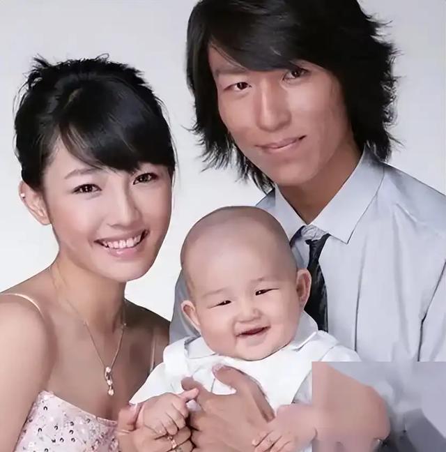 分道扬镳7年后，再看胡海泉、陈羽凡的各自境遇，简直是天差地别