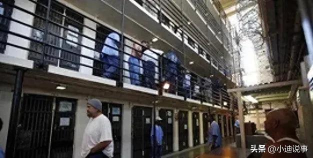 英国女狱警值班期间与囚犯发生性关系，视频在网络疯传评论区炸锅