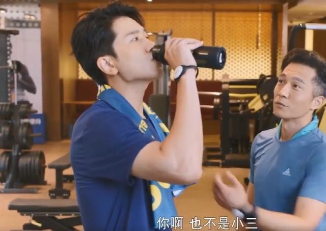 《听说你喜欢我》第27-28集：宁至谦喂食照料薛纬霖，感情债难还