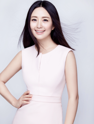 演员杨童舒：34岁意外怀孕，嫁圈外老公生一子，生活平凡却很幸福