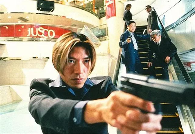 港产大尺度黑帮片，在香港卖了340万，删减10分钟，又来网大骗钱