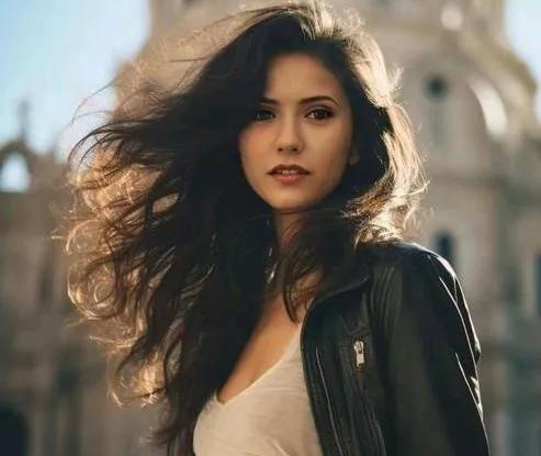 太炸裂!欧美界女星Nina Dobrev被称为最美的“吸血鬼女王”太漂亮!