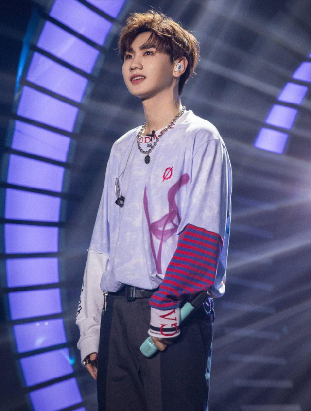 会唱歌的东北段子手汪苏泷:人均消费不足20的地,放的都是我的歌