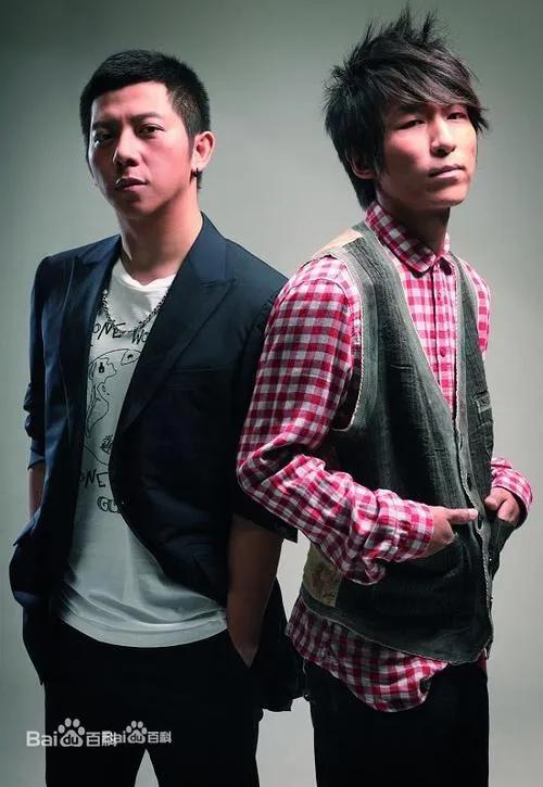 分道扬镳7年后，再看胡海泉、陈羽凡的各自境遇，简直是天差地别