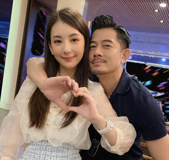 郭富城喜迎55岁生日！晒一家四口合照，力证与妻子方媛感情不变