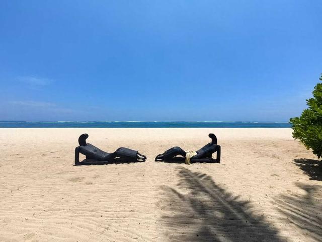 巴厘岛努沙杜瓦海滩中的几座五星级酒店