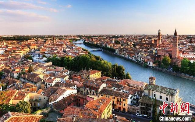 梁山伯祝英台与罗密欧朱丽叶杭州西湖“再续前缘”