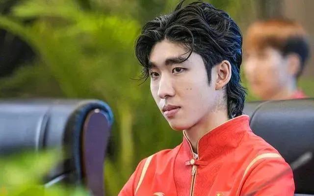 揭秘!林孝俊从韩国队核心沦为阶下囚,入中国籍后竟如此蜕变?