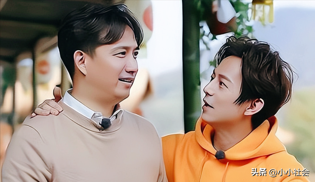 50 岁何炅身价过亿无妻无子，红 30 年到底图啥？