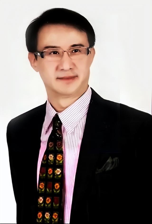 京剧名家言兴朋：在上海京剧院遭排挤远走美国，离婚后至今单身