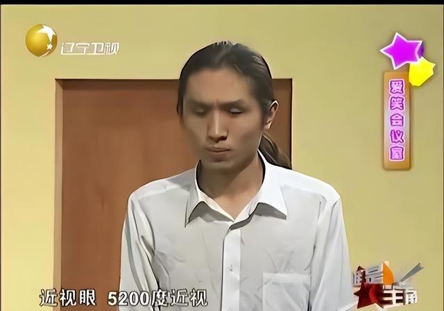 容貌不逊于沈腾,才华不弱于董成鹏,张子栋缘何始终难以走红呢?