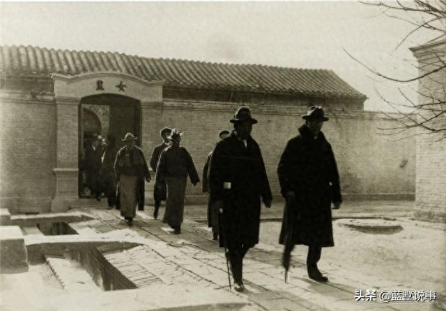 清末民国的深牢大狱:被游街的绑匪,看守所门前打探消息的民众