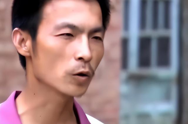 13岁山东男孩,被同事开玩笑,用高压泵往体内充气,五脏严重损坏