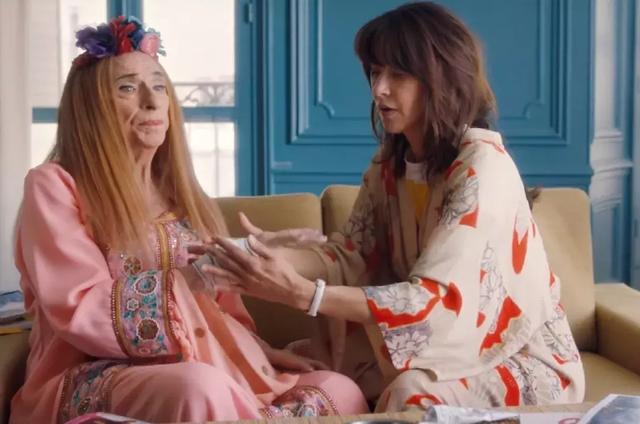 苏菲·玛索从初吻里展现的一眼如沐春风，到52岁时神秘曼妙，令人领略女性之美的至高境界