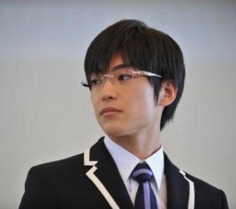 最强渣男！日本男星孕期出轨、隐婚跟女星恋爱，还委屈卖惨