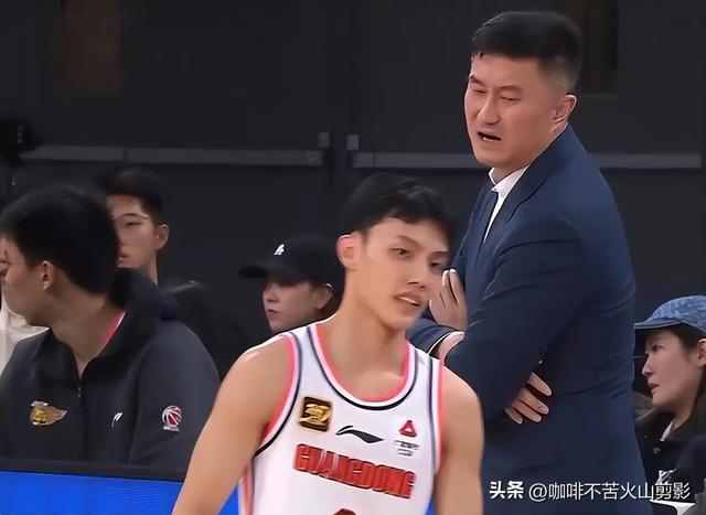 被强虐34分！广东客场81-115上海 徐杰11分4助 李弘权7记3分