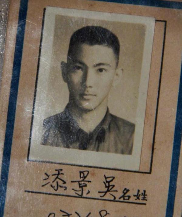 吴尊生日晒合照,73岁的吴尊爸爸出镜!颜值不输40岁吴尊