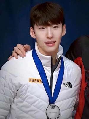 林孝俊(揭秘林孝俊从韩国队核心沦为阶下囚，入中国籍后竟如此蜕变？)