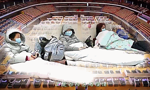 答应我：疫情过后再见时 多一些理解和尊重 少一点傲慢和冷眼