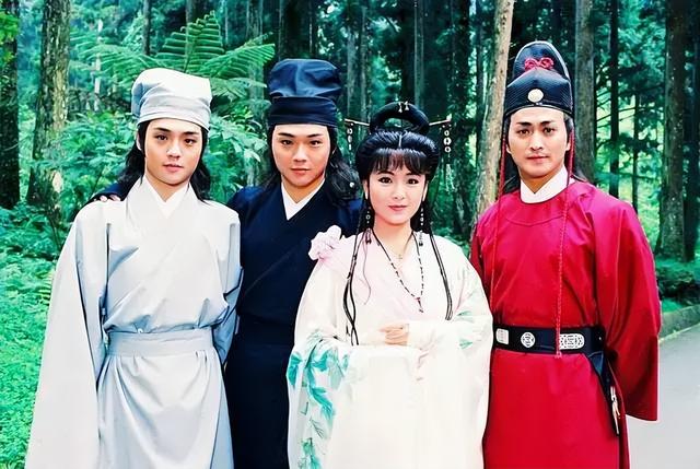 93版《包青天》：金超群出演的包拯不比周杰差，何家劲是白月光