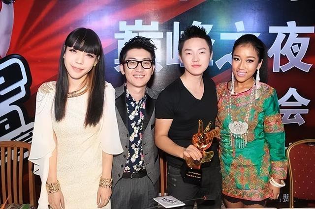 《好声音》大老板，身家缩水125亿