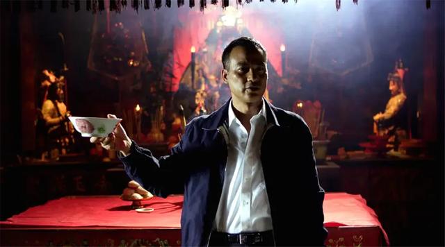 港产大尺度黑帮片，在香港卖了340万，删减10分钟，又来网大骗钱