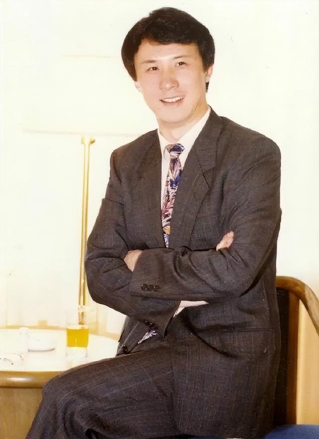 京剧名家言兴朋：在上海京剧院遭排挤远走美国，离婚后至今单身