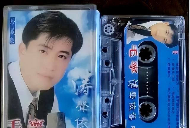 他8次上春晚,作死被捕入狱,今55岁无人问津,老搭档也断了联系