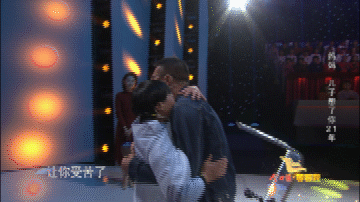 年少入狱，迷途知返！26岁的他终回母亲的怀抱