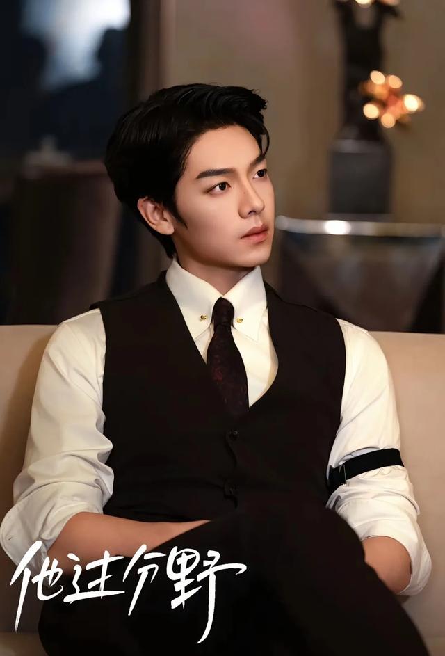 不搭韩雨彤，曾辉照样霸榜，最奶霸总、单眼皮男神，新剧。已上线