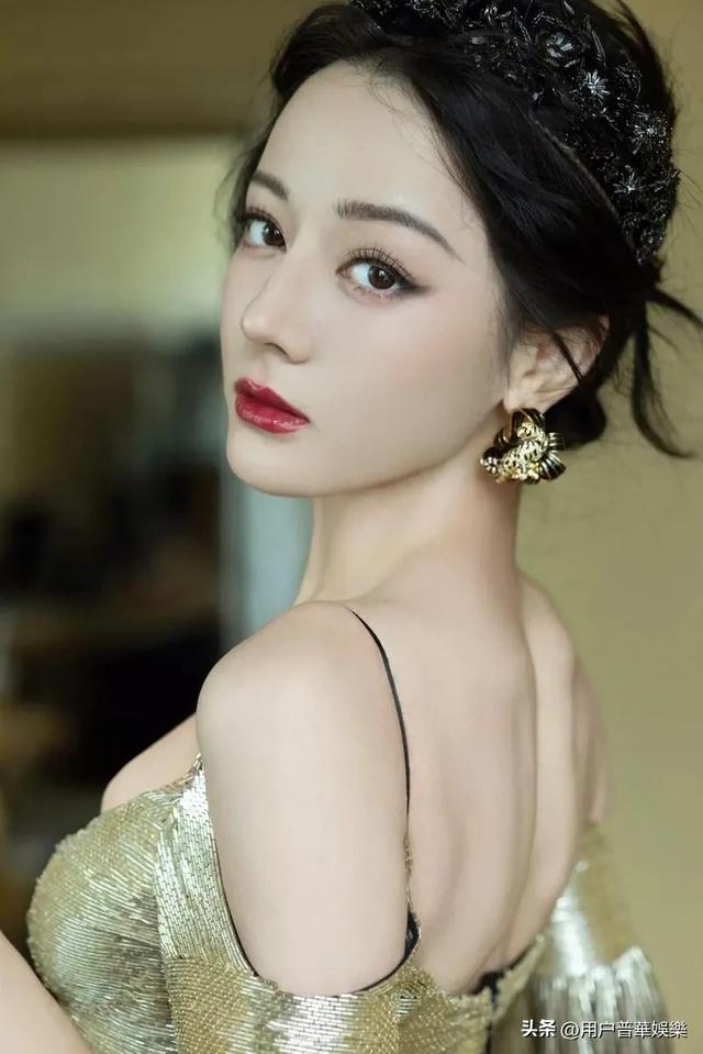 迪丽热巴内衣代言：颠覆传统，展现真我魅力的新篇章